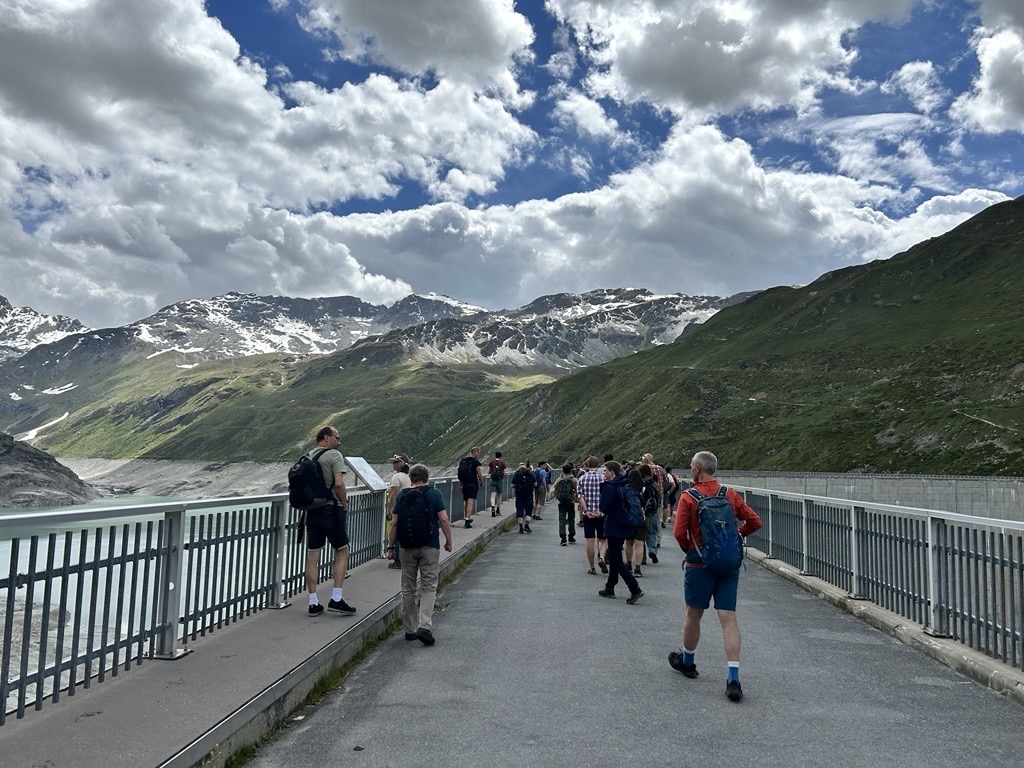 embres du consortium ReHydro lors de la visite technique du barrage de Moiry en Valais.